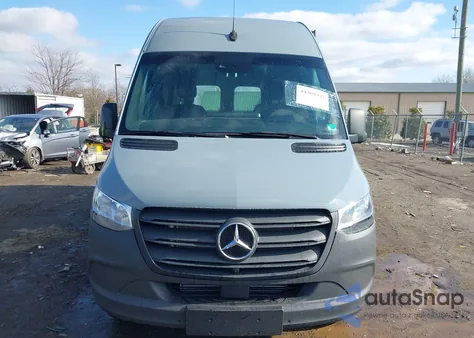 2023 Mercedes-Benz Sprinter 2500 Standard Roof 4-Cyl Gas z USA, uszkodzony, nr VIN W1W40BHY2PT137204